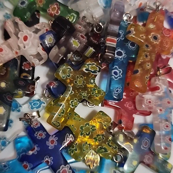 Lot Of Crosses💐🌸⚘️L@@K Pls - Picture 3 of 8